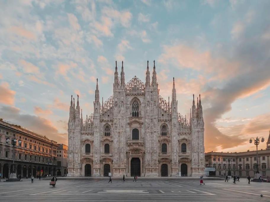 10' From Malpensa Casa Moderna, Netflix & Wi-Fi Daire Casorate Sempione Dış mekan fotoğraf