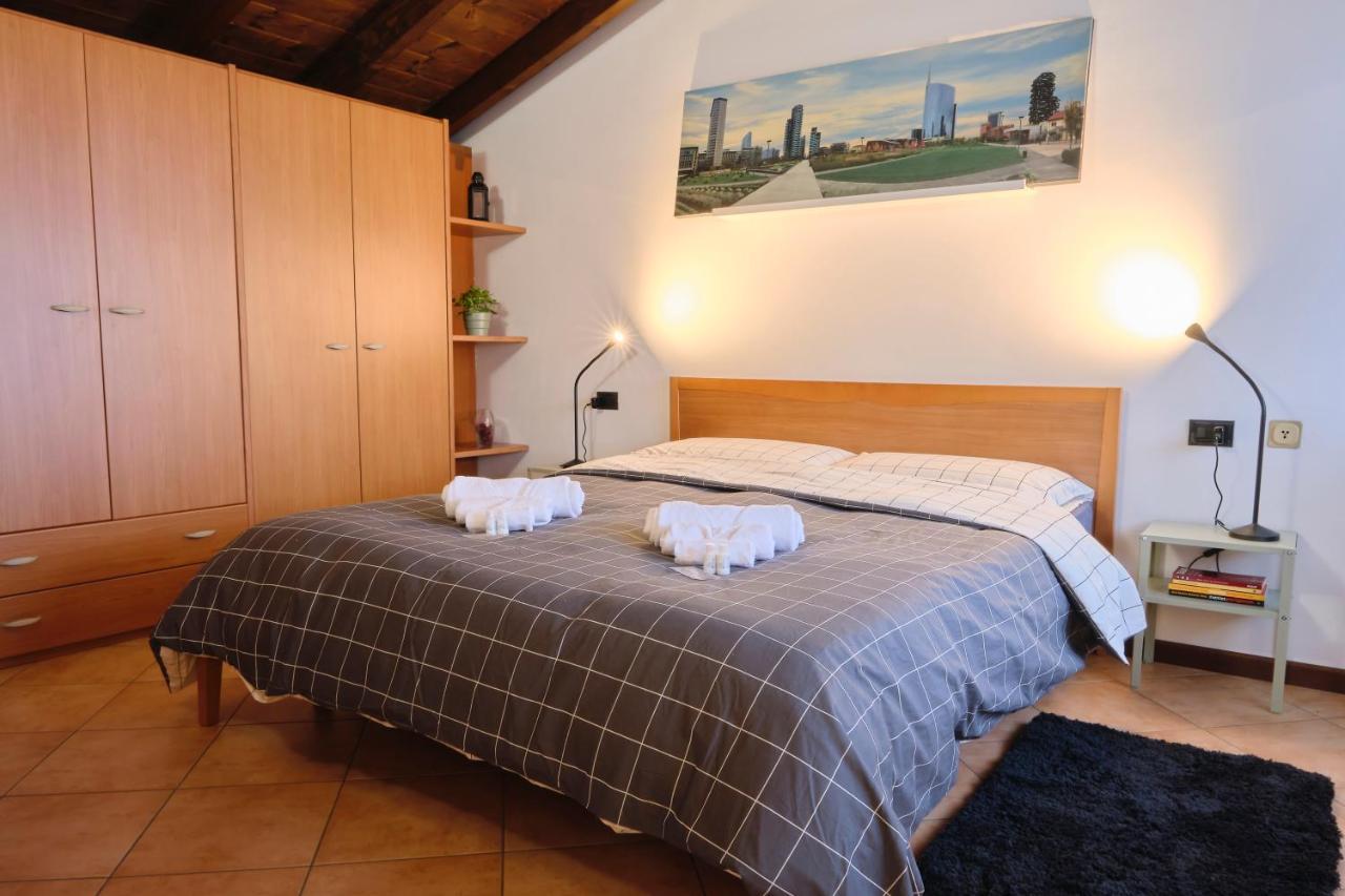 10' From Malpensa Casa Moderna, Netflix & Wi-Fi Daire Casorate Sempione Dış mekan fotoğraf