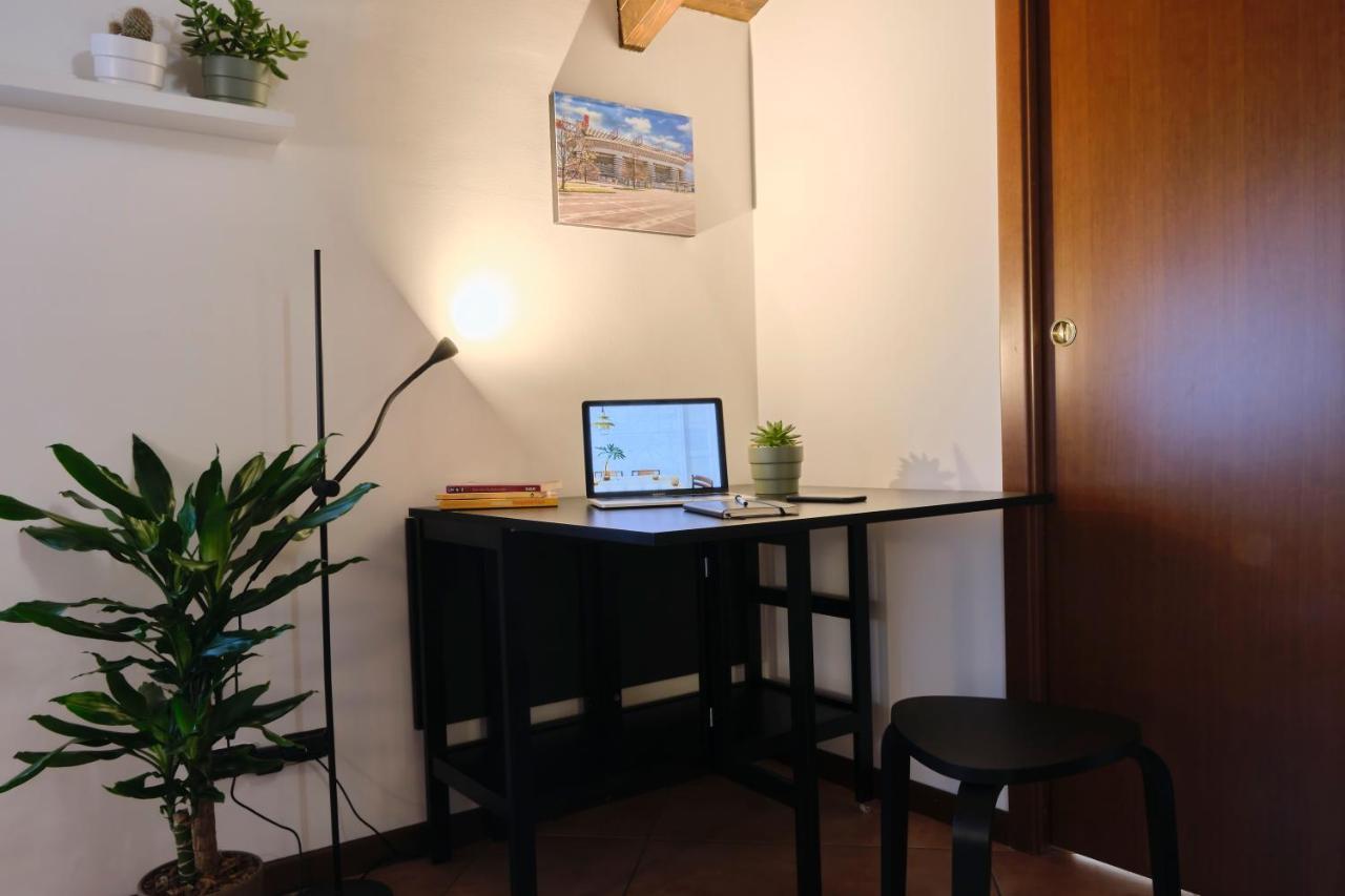 10' From Malpensa Casa Moderna, Netflix & Wi-Fi Daire Casorate Sempione Dış mekan fotoğraf